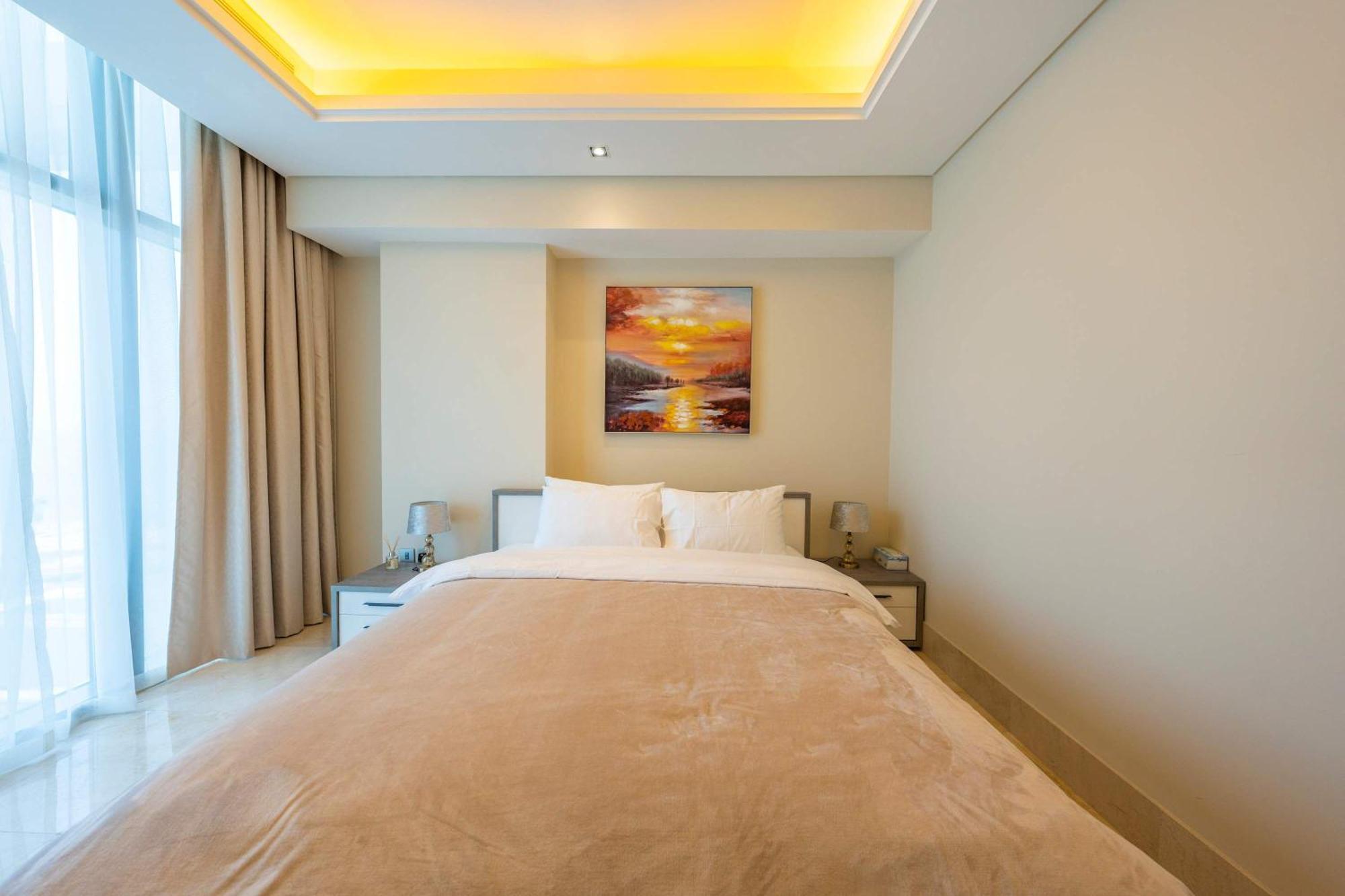 Spacious Beachfront 2 Bedroom - The 8 Dubai